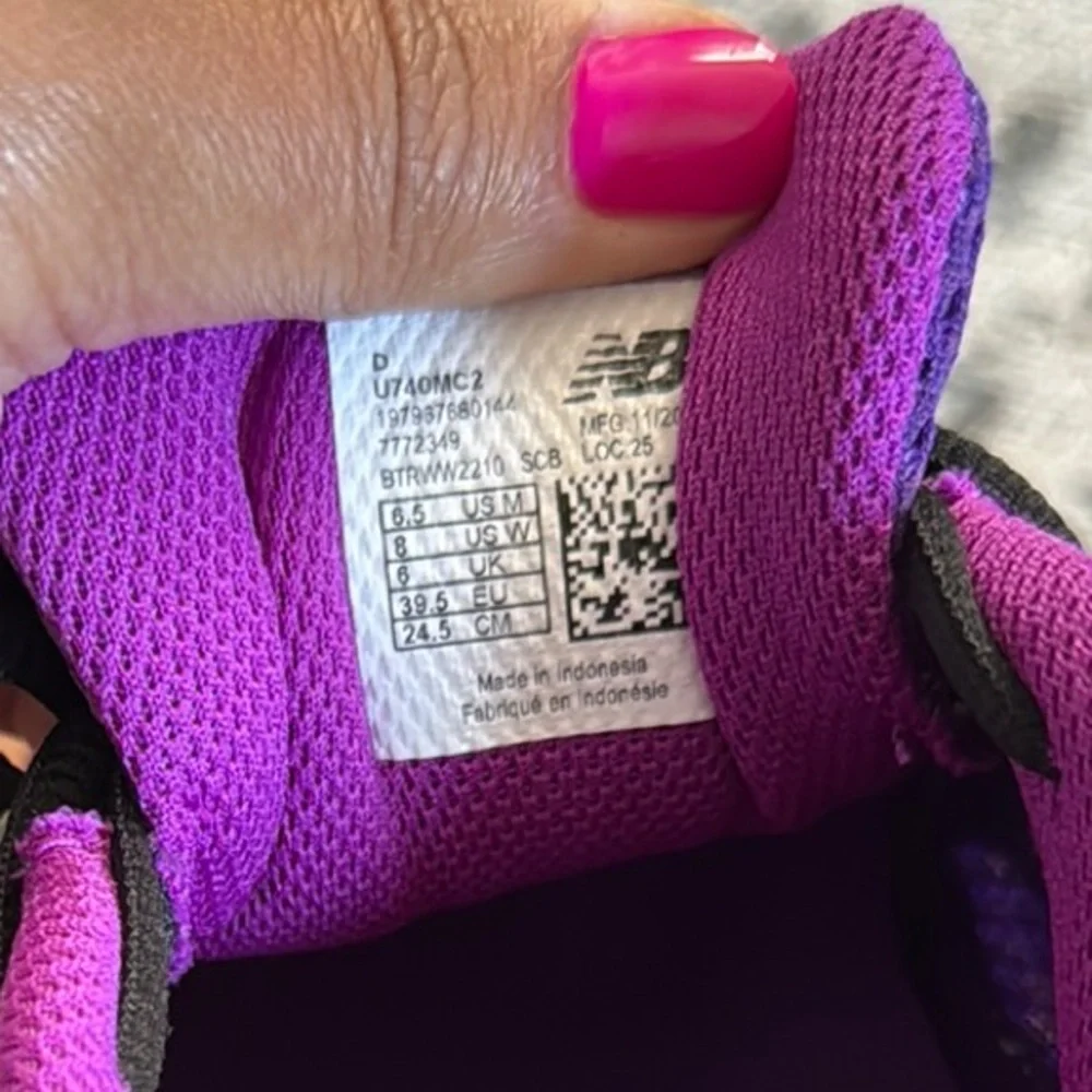 New Balance Purple and Orange Sneakers - Picture 6 of 6